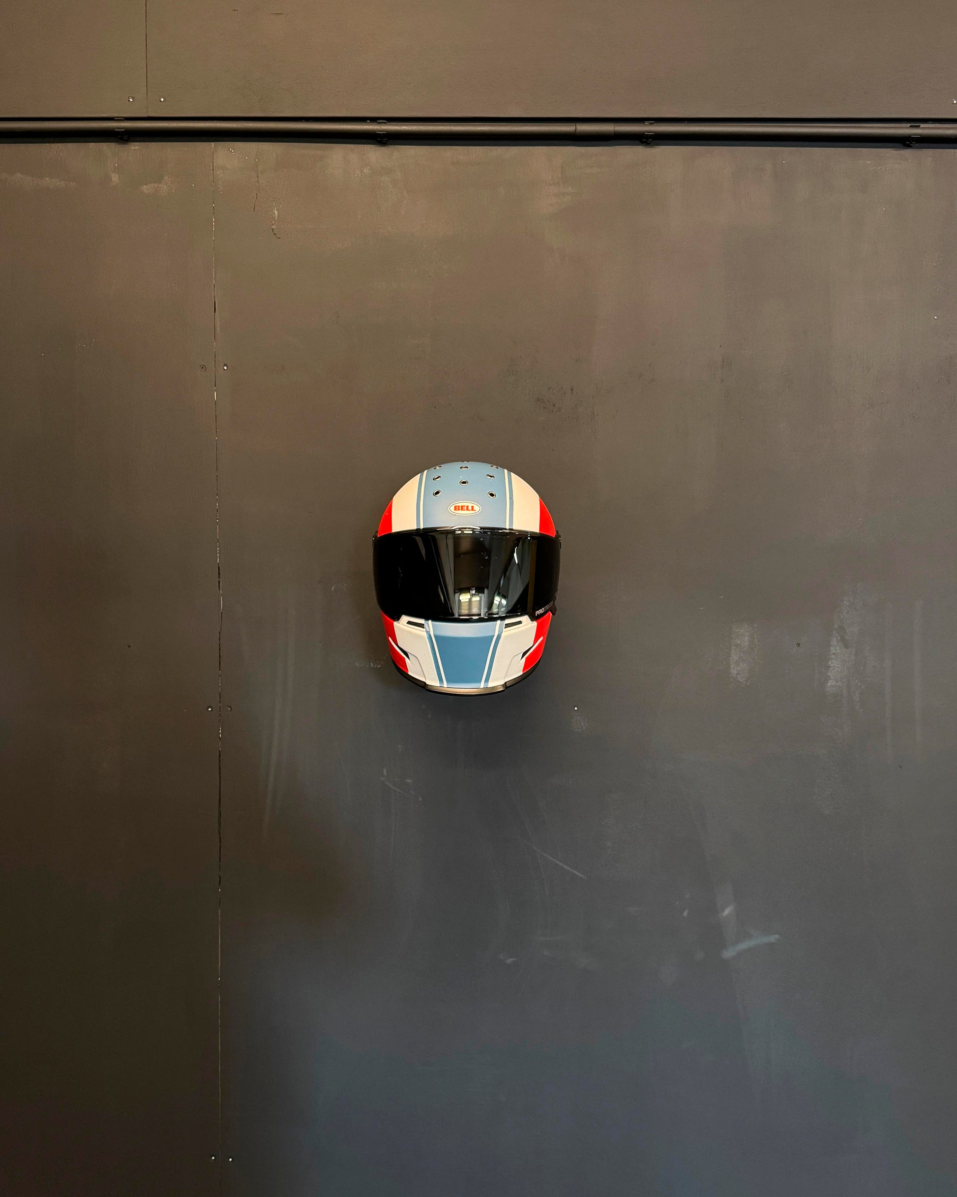 NM Helmet wall mount